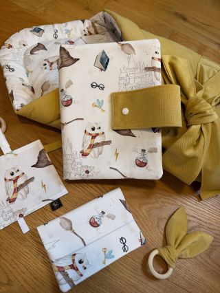 Pro nejklidnější spánek a pocit bezpečí 💛 Kterou látku si pro svůj set vybereš ty? Napiš si o ni 💌 #zakazkovavyroba...